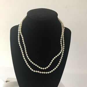 Tiny pearl‎ like strand